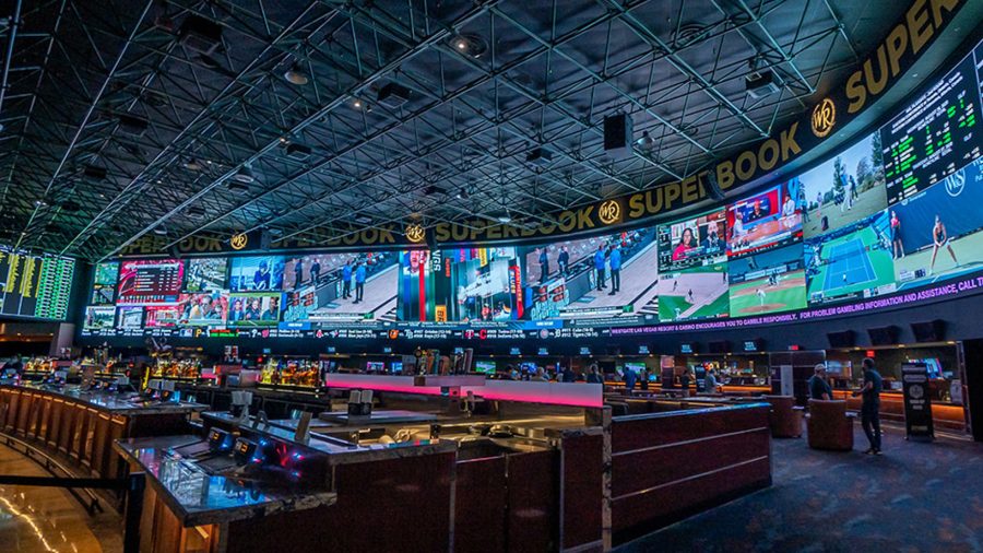 DVN-2.5mm @ 2 Superbook Display: 18 feet tall by 220 feet wide  Ad Wall Display: 15’ x 19.5’  A total of 2 LED displays create more than 4,250 square feet of digital space in the sportsbook area.